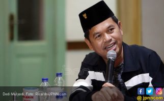 Airlangga Pimpin Golkar, Dedi Mulyadi Maju Cagub Jabar? - JPNN.com