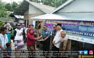 TNI AL Bantu Nelayan Lewat Program Bedah Rumah - JPNN.com