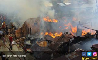 Puslabfor Selidiki Penyebab Kebakaran di Pasar Rawa Kalong - JPNN.com