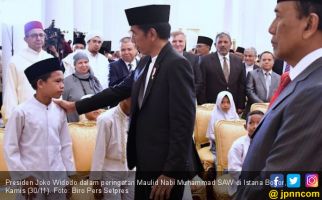 Peringati Maulid Nabi, Jokowi Ajak Bangun Madinah Baru - JPNN.com