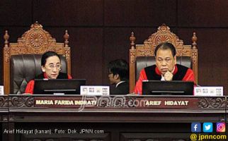 Nasib Ketua MK Ada di Tangan Jokowi - JPNN.com
