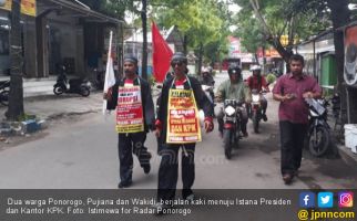 2 Warga Ponorogo Jalan Kaki ke Jakarta, Ingin ke Istana - JPNN.com