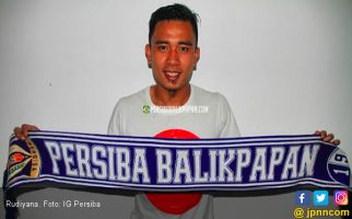 Dipecat Lewat WA, Eks Persis Solo Ini Resmi Gabung Persiba - JPNN.com