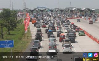 Puncak Arus Balik, 96 Ribu Kendaraan Kembali ke Jakarta - JPNN.com