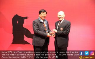 Supandi Kusuma Raih Award Bergengsi dari Federasi Wushu Asia - JPNN.com