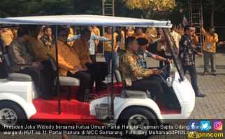 Ribuan Warga Sambut Presiden dan Oso di HUT Hanura - JPNN.com