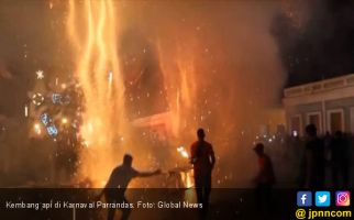 Ledakan Kembang Api Ubah Karnaval Jadi Tragedi Berdarah - JPNN.com