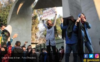 Demonstrasi Berdarah di Iran: 20 Tewas dalam Lima Hari - JPNN.com