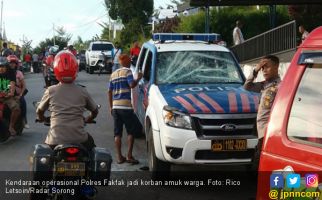 Tahan Motor Raja, Polres Fakfak Diserang Warga - JPNN.com