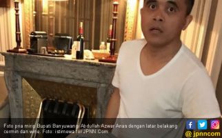 Ini Kejanggalan Foto Mirip Azwar Anas Versi Sekjen PDIP - JPNN.com