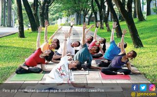 Yoga dan Kaitannya dalam Berhubungan Intim Anda di Ranjang - JPNN.com