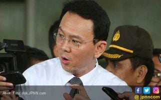 100 Hari Kerja 'Dihadiahi' Angket dari DPRD DKI, Ahok: Lumayan.... - JPNN.com