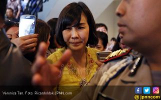 Veronica Tan Titip Surat untuk Majelis Hakim - JPNN.com