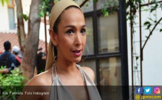 Kiki Fatmala Mengaku Memeluk Nasrani Sejak 2014 - JPNN.com