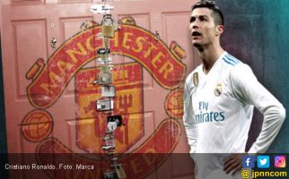 Kasihan Ronaldo, Madrid Menolak, MU Belum Tentu Menerima - JPNN.com