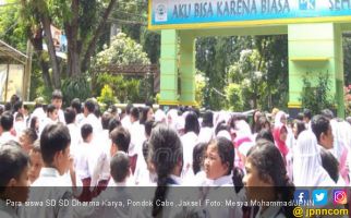 Pendaftaran PPDB 2019, Inikah Penyebab Ortu Siswa Rela Menginap di Sekolah? - JPNN.com