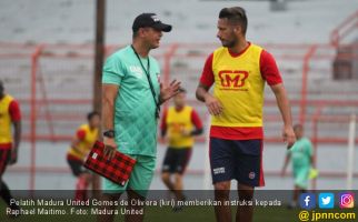 Madura United Hancur Lebur, Gomes de Olivera Mundur - JPNN.com