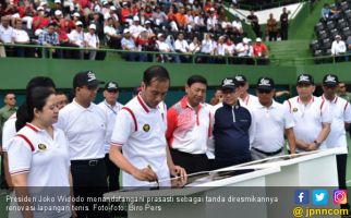 Luar Biasa! Presiden Jokowi Resmikan Renovasi Lapangan Tenis - JPNN.com