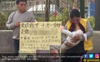 Demi Anak, Perempuan Ini Jajakan ASI-nya di Pinggir Jalan - JPNN.com