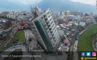 Dahsyatnya Gempa Taiwan, Gedung Bertingkat Miring - JPNN.com