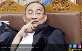 Pengacara Setnov dan Kuasa Hukum SBY Bertemu, Begini Jadinya - JPNN.com