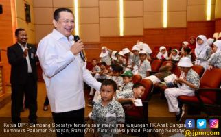 Ha Ha Ha... Bamsoet Girang Bertemu 'Calon Bajak Laut' - JPNN.com