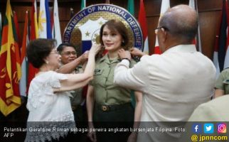 Militer Filipina Angkat Transgender jadi Perwira - JPNN.com