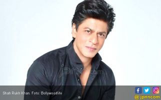 Shah Rukh Khan Berduka - JPNN.com