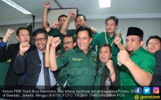 Yusril ke Jokowi, Mayoritas Kader PBB Dukung Prabowo? - JPNN.com