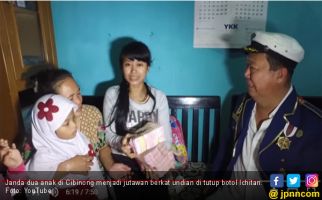 Ya Allah, Janda 2 Anak jadi Jutawan Berkat Undian Ichitan - JPNN.com