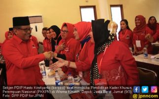 Hasto Yakini Perempuan PDIP Bisa Wujudkan Politik Berbudaya - JPNN.com