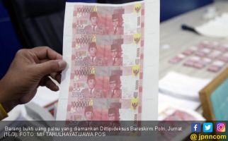 Awas! Serang Hingga Pandeglang Diserbu Rp 50 Juta Uang Palsu - JPNN.com