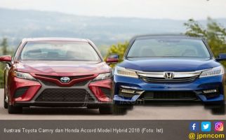 Komparasi Toyota Camry dan Honda Accord Model 2018 - JPNN.com