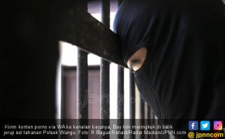 Kejagung Jebloskan Tersangka Asabri Rennier Abdul Rachman ke Sel - JPNN.com