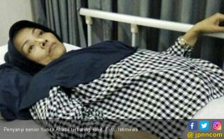 Yunita Ababil Terbaring di Rumah Sakit - JPNN.com