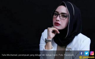 Opick Umrah Bareng Istri Baru, Yuliast Cemburu? - JPNN.com