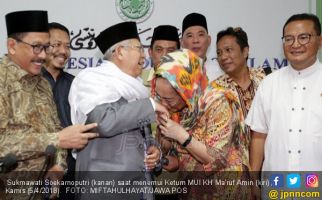 Sukmawati Cium Tangan Kiai Maruf Amin, Proses Hukum Lanjut - JPNN.com