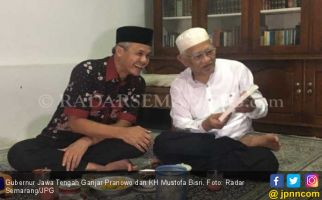Sori, Ketua Forum Umat Islam Merasa Salah soal Puisi Gus Mus - JPNN.com
