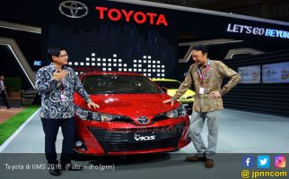 IIMS 2018: Toyota Tebar THR dari Alphard Sampai Motor - JPNN.com