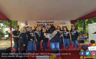 SMAN 1 Malang Gelar Reuni Sekaligus Berbagi - JPNN.com