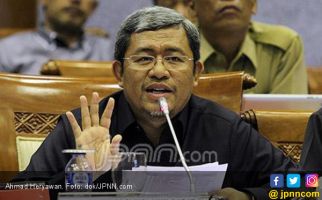 Kemendagri Persilakan Aher Diusung Jadi Cawagub DKI, Tapi... - JPNN.com