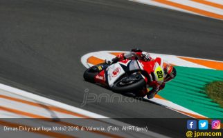 Finis Keenam, Dimas Ekky Naikkan Posisi Klasemen Moto2 2018 - JPNN.com