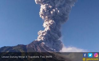 Gunung Merapi Meletus, Masyarakat Diminta Tenang - JPNN.com