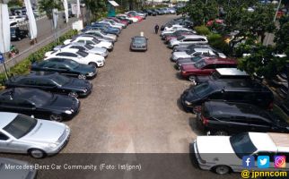 Guyubnya Para Pemilik Mercedes Benz di Jakarta - JPNN.com