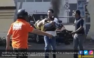 Detik-detik AKBP Roni Selamatkan Aisyah Putri, Histeris! - JPNN.com