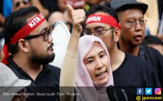 Putri Anwar Ibrahim Mendadak Lepas Jabatan Partai, Ada Apa? - JPNN.com