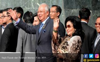 Mengaku Bersih, Najib Ungkap Asal Puluhan Tas Mewah Istrinya - JPNN.com