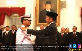 Presiden Jokowi Lantik Siwi Sukma Adji Jadi KSAL Baru - JPNN.com