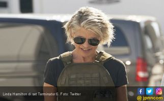 Linda Hamilton Kembali di Terminator 6, Menua Tetap Sangar - JPNN.com