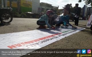 Warga Sumut Dukung Ustaz Pembongkar Umrah Fikif Edy - JPNN.com